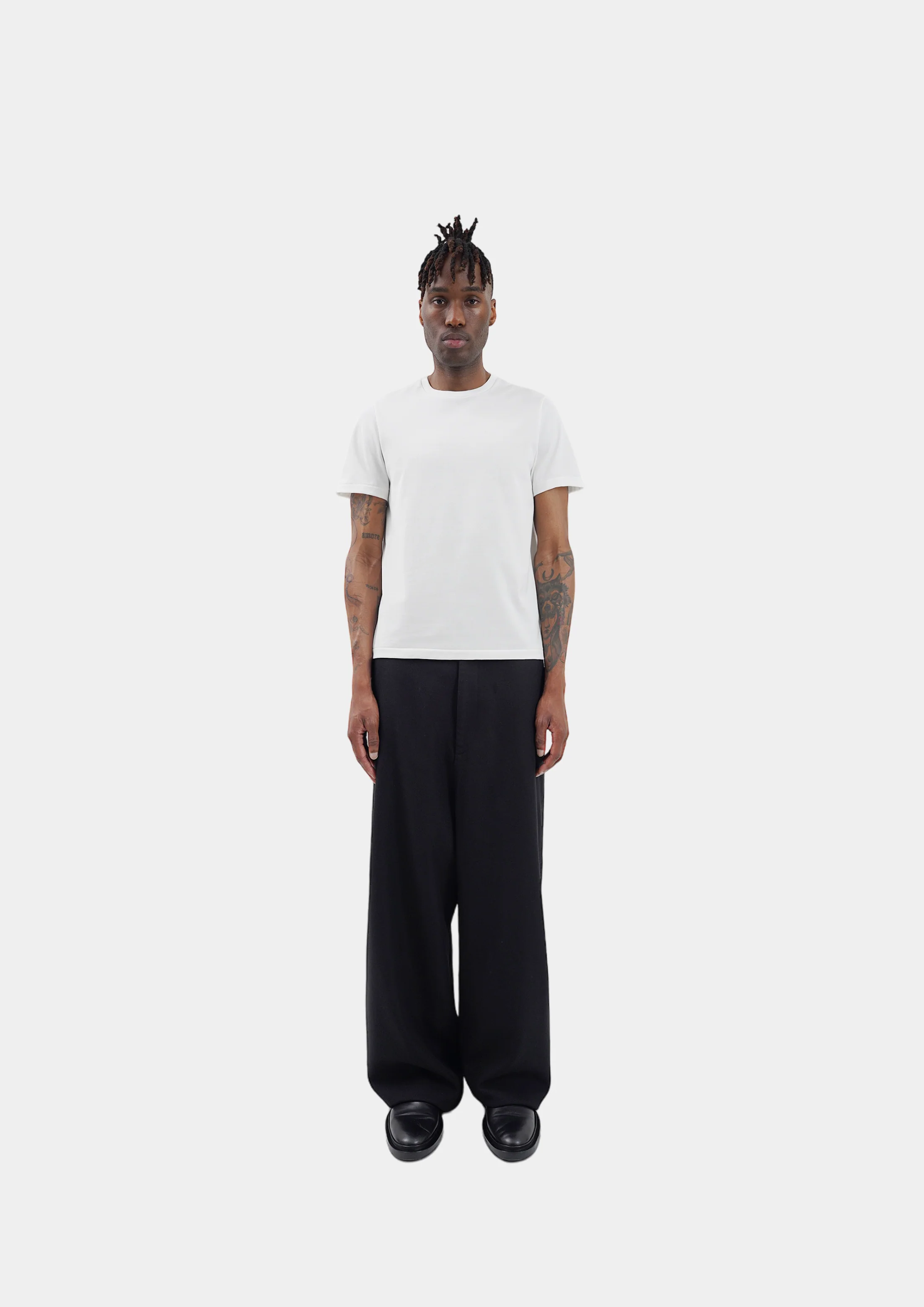 The “Forme” Twisted Seam T-shirt - Image 6