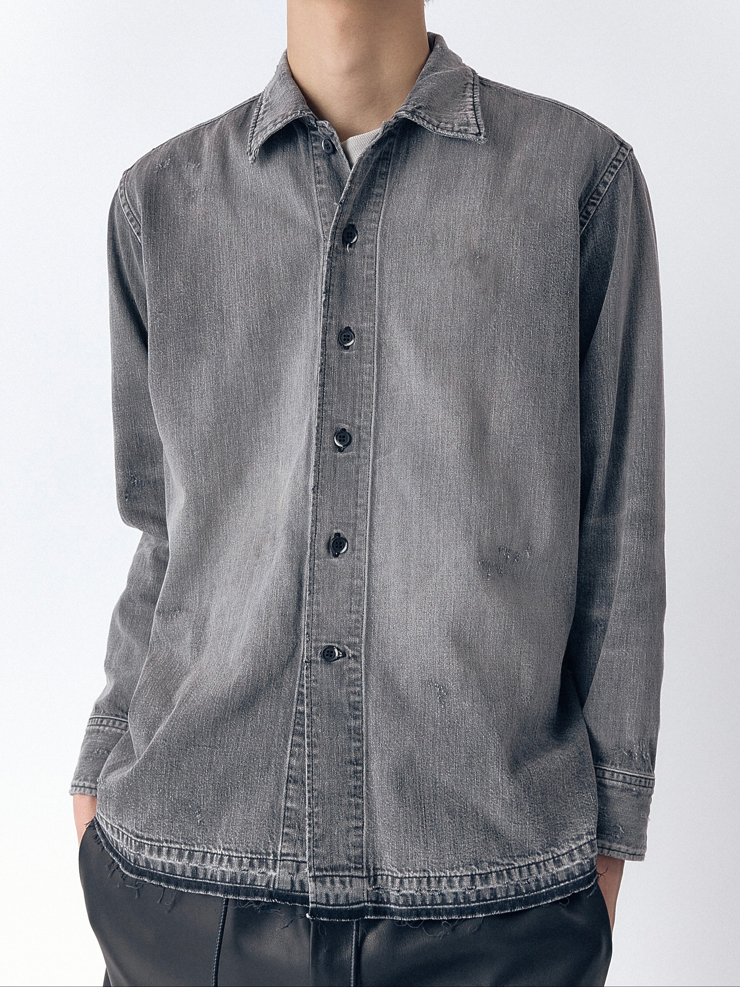 WYATT GRAY CHAMBRAY SHIRT IN DENIM - Image 4